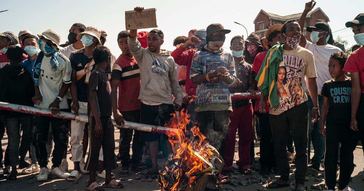 Dél-Korea hat óra alatt visszavonta, mások évekig élnek hadiállapotban