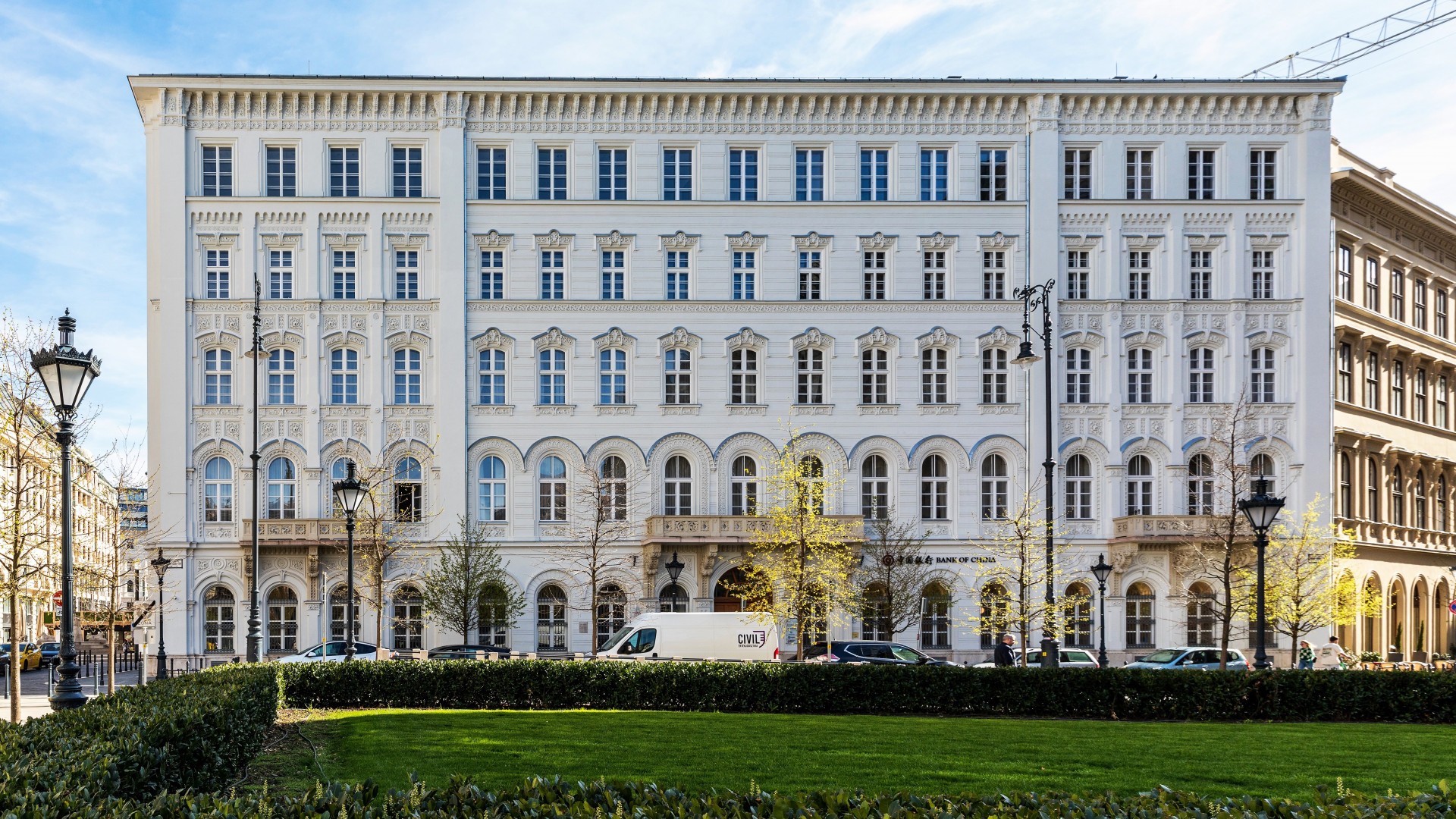 Visszatér a nemzeti gazdaságpolitika? – A bankvezérek az extraprofitadó eltörlését sürgetik